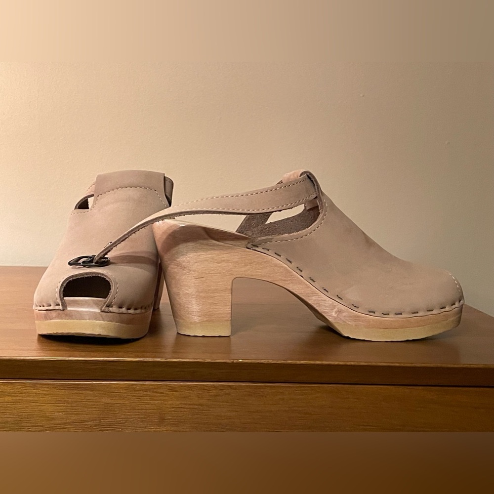 Sven, Halter Top Peep Toe High Heel Clogs, Mocha Nu Buc size 37